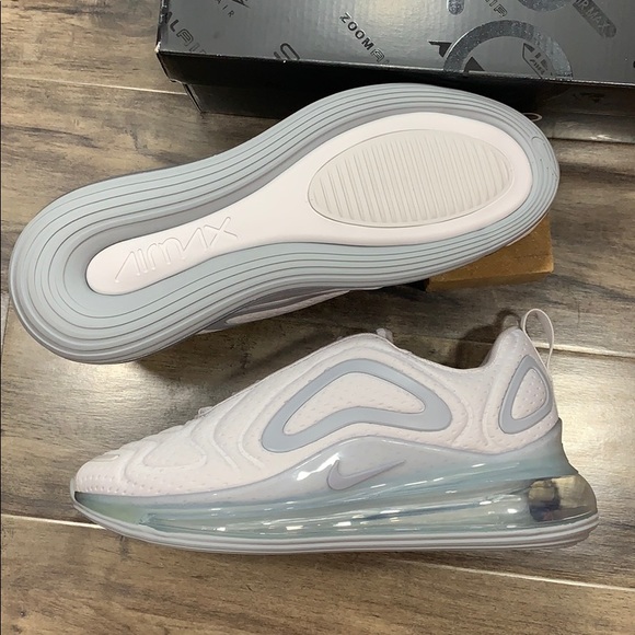 WMNS NIKE AIR MAX 720 Vast Grey/Wolf Grey - Picture 10 of 16